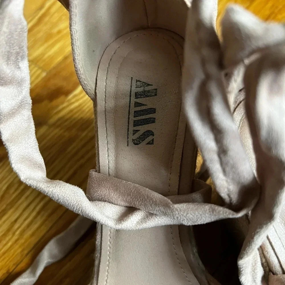 Beige espadrilles - Picture 5 of 6